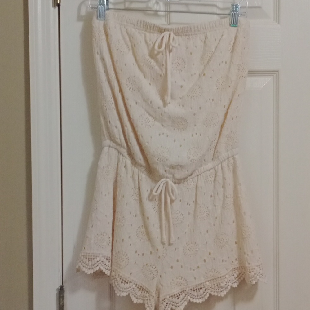Chelsea & Violet (Shorts Romper)